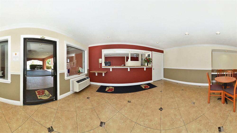 Super 8 By Wyndham Bakersfield/Central מראה חיצוני תמונה